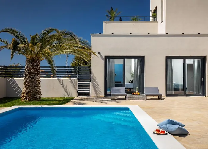 Belvedere Holidays