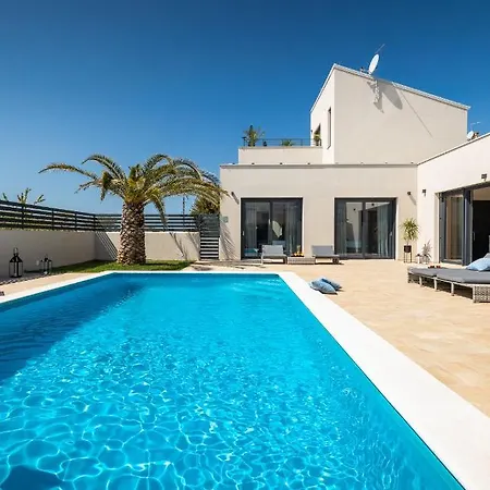 Holiday home Belvedere Holidays *