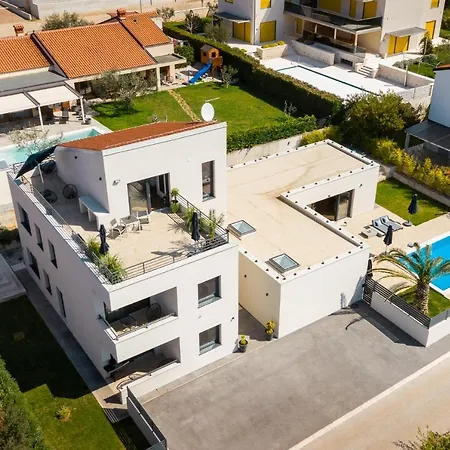 Belvedere Holidays Prázdninový dům *
