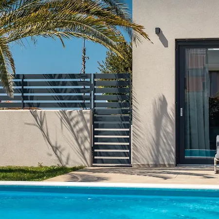 Belvedere Holidays Ferienhaus *